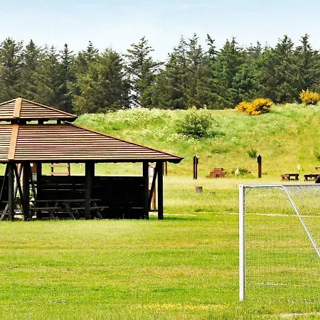 8 Person In Brovst-by Traum ברובסט